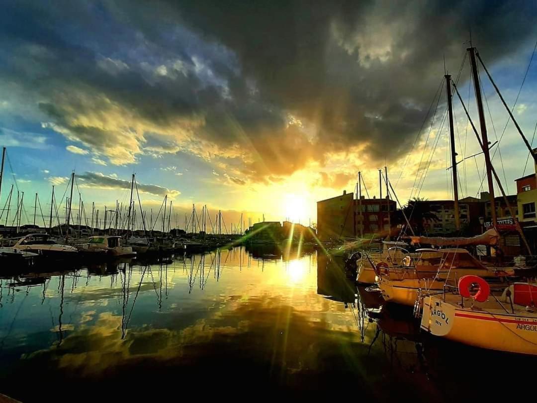 Cap D'Agde Port Lano T2 Clim, Piscine, Tennis Et Parking 外观 照片